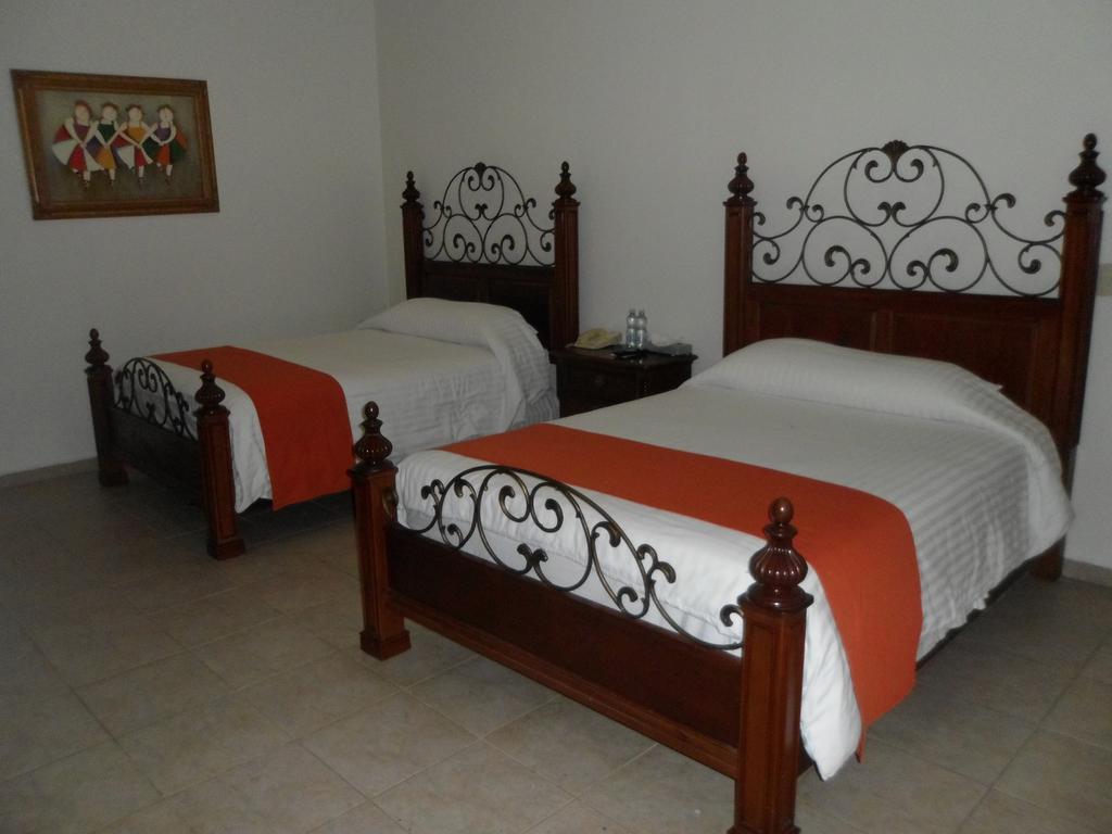 Hotel Poza Rica Inn Extérieur photo